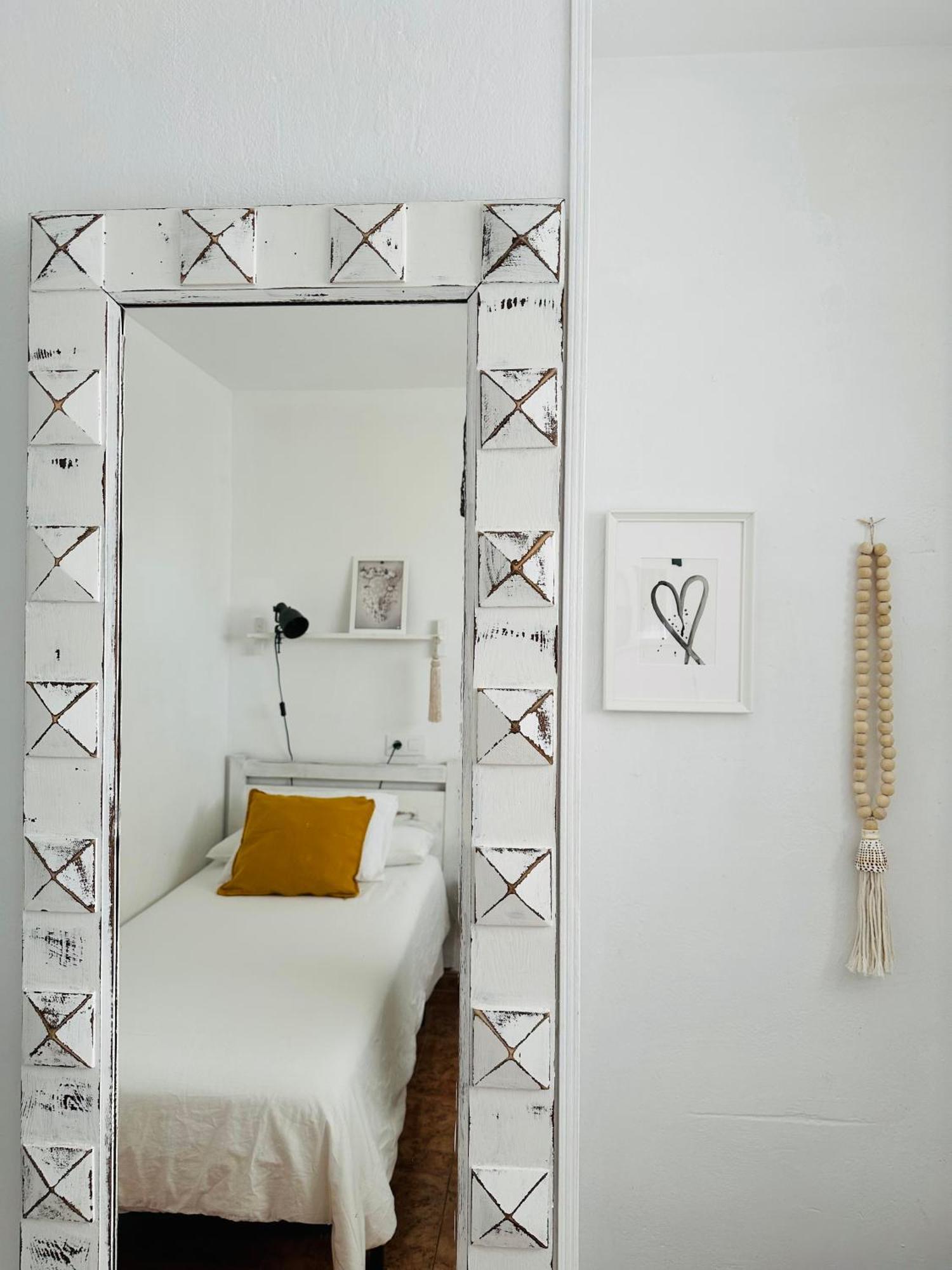 Charming & Cosy Beach Apartment Torremolinos Luaran gambar