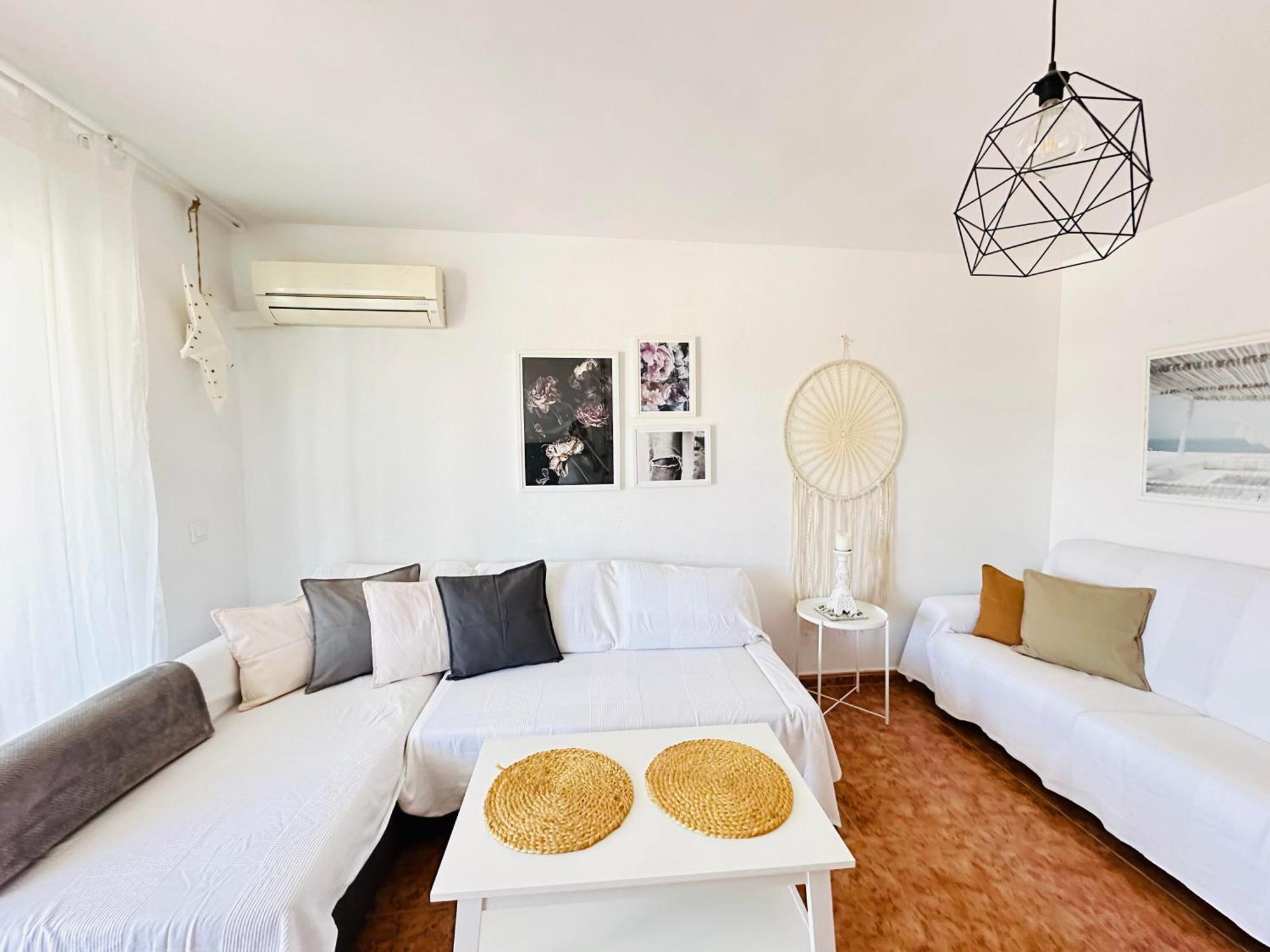 Charming & Cosy Beach Apartment Torremolinos Luaran gambar