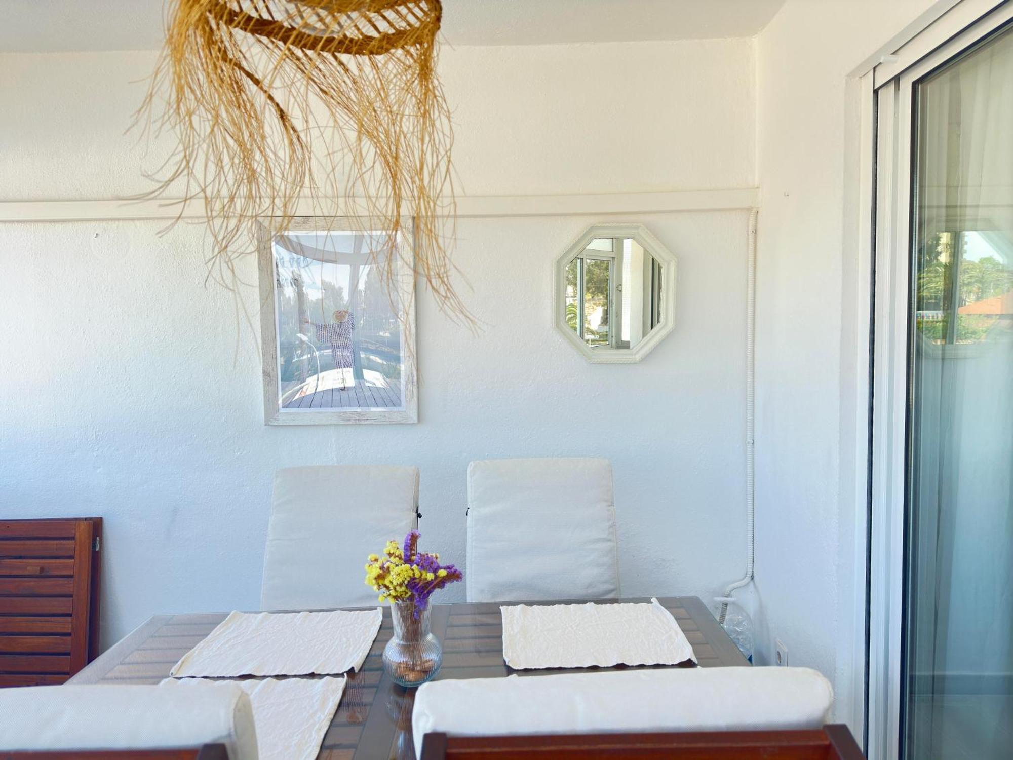 Charming & Cosy Beach Apartment Torremolinos Luaran gambar